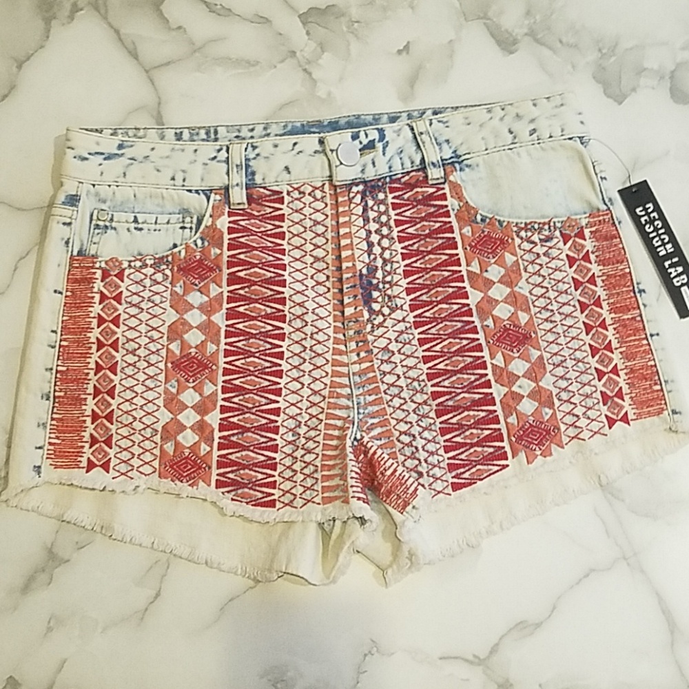 DESIGN LAB SHORTS